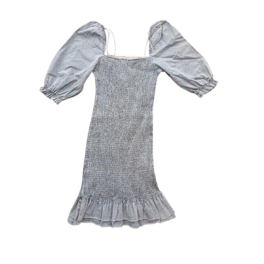Tea‎ n Rose Light Blue Smocked Dress Size M